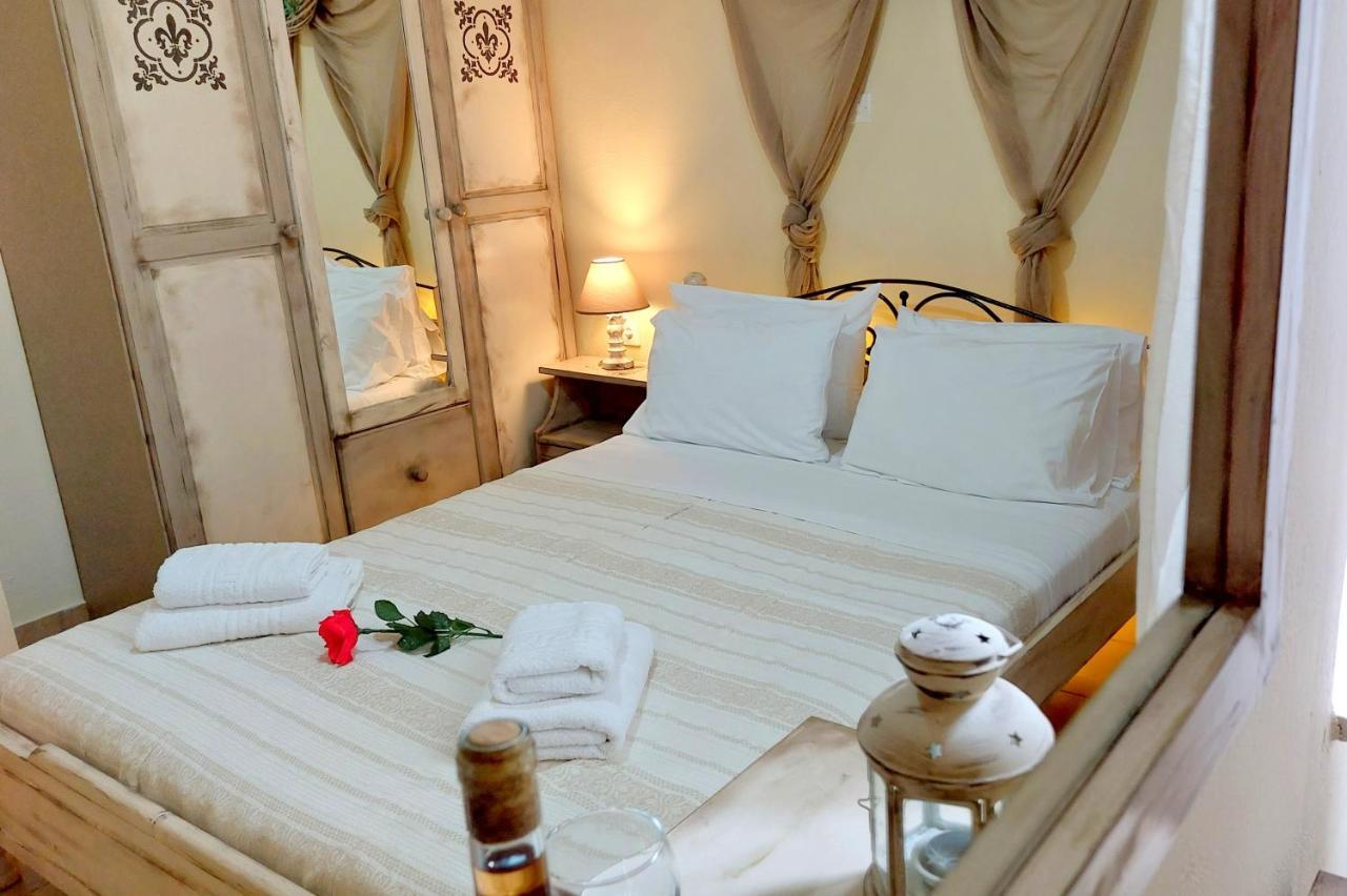 Lourantos Studios & Apartments Vathy  Dış mekan fotoğraf