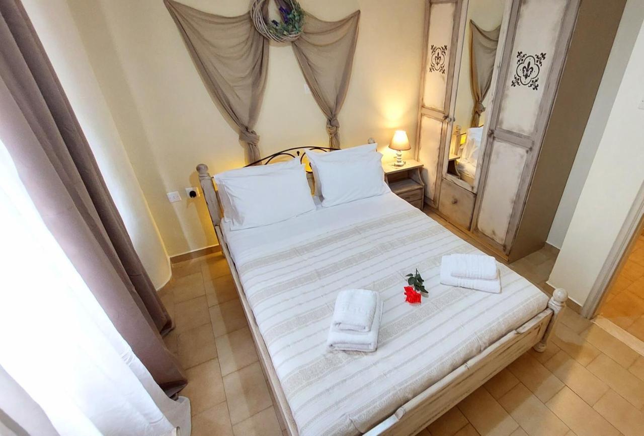 Lourantos Studios & Apartments Vathy  Dış mekan fotoğraf