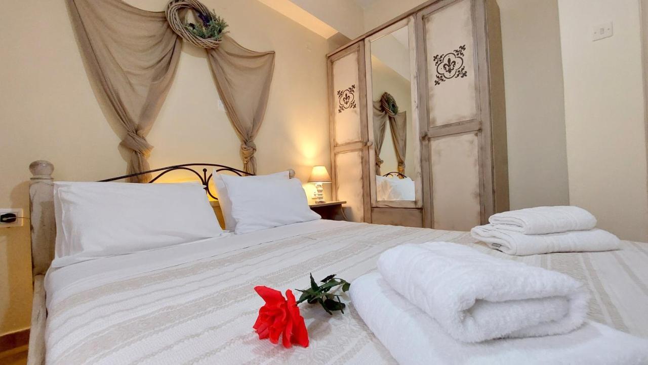 Lourantos Studios & Apartments Vathy  Dış mekan fotoğraf