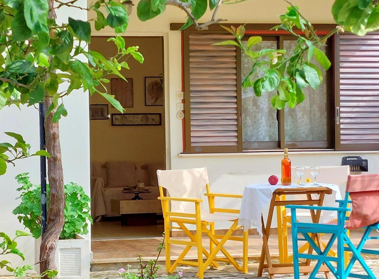 Lourantos Studios & Apartments Vathy  Dış mekan fotoğraf
