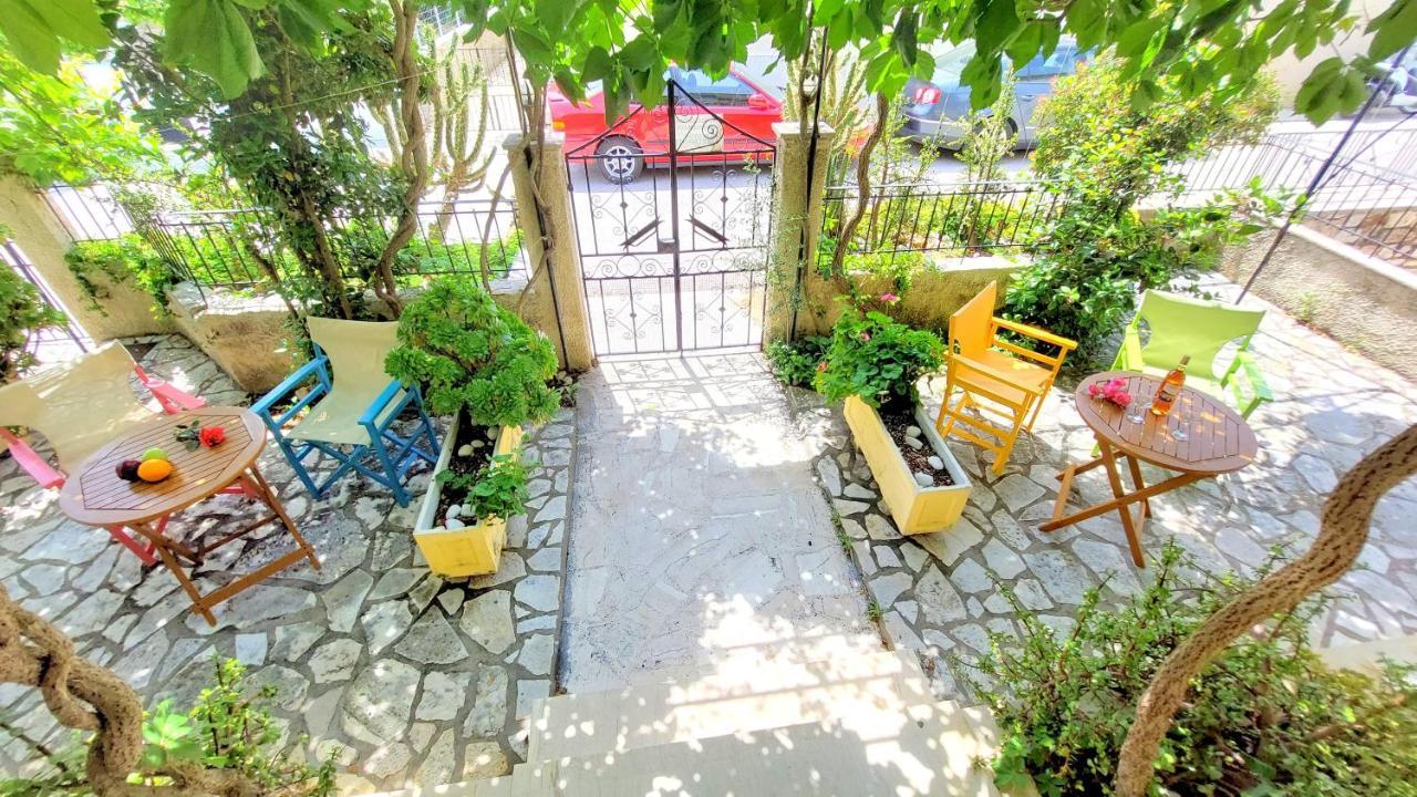 Lourantos Studios & Apartments Vathy  Dış mekan fotoğraf