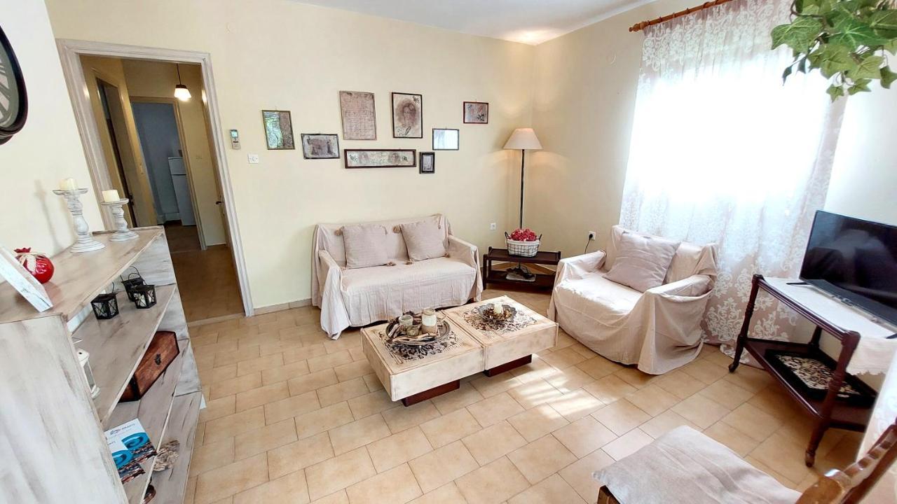 Lourantos Studios & Apartments Vathy  Dış mekan fotoğraf
