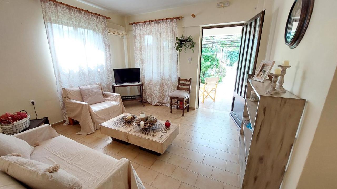 Lourantos Studios & Apartments Vathy  Dış mekan fotoğraf