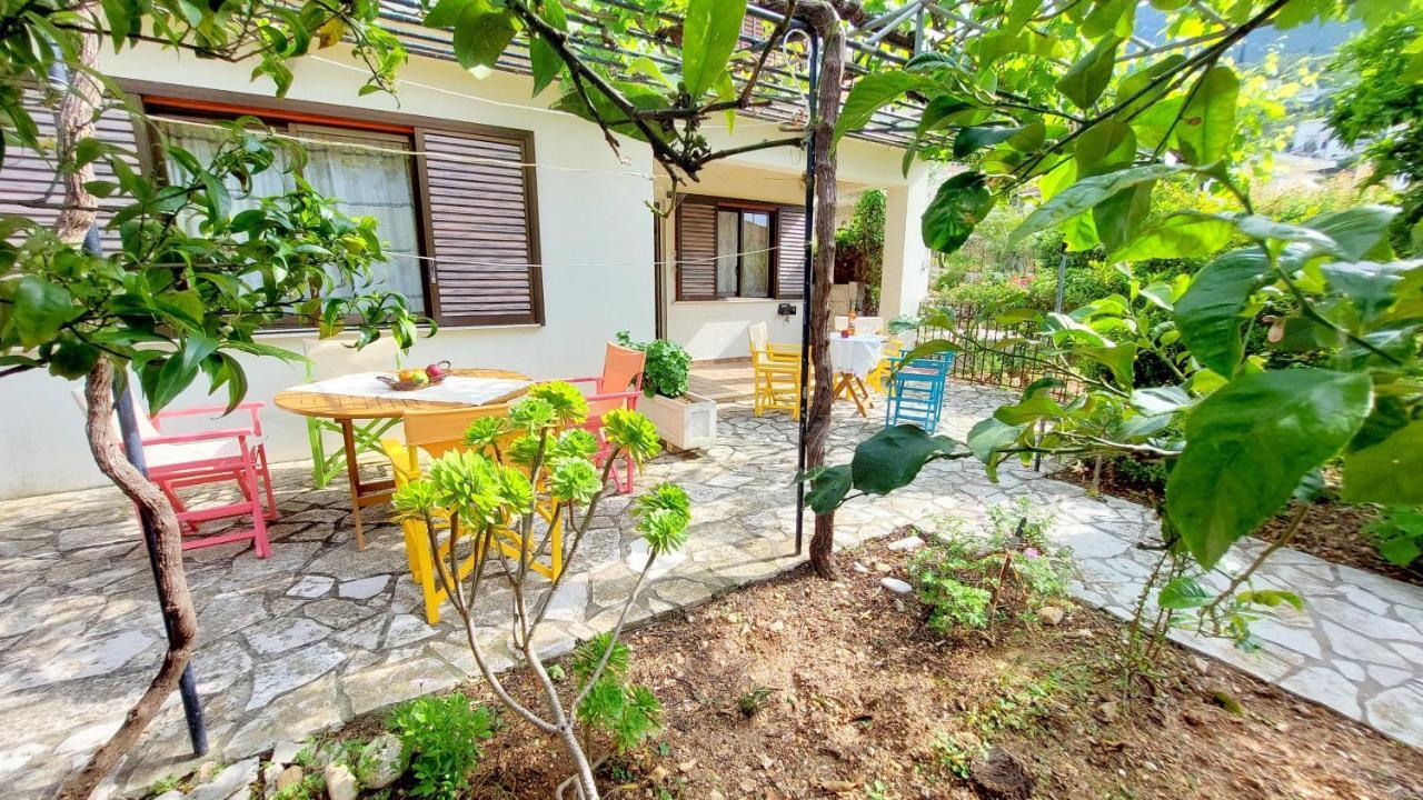 Lourantos Studios & Apartments Vathy  Dış mekan fotoğraf