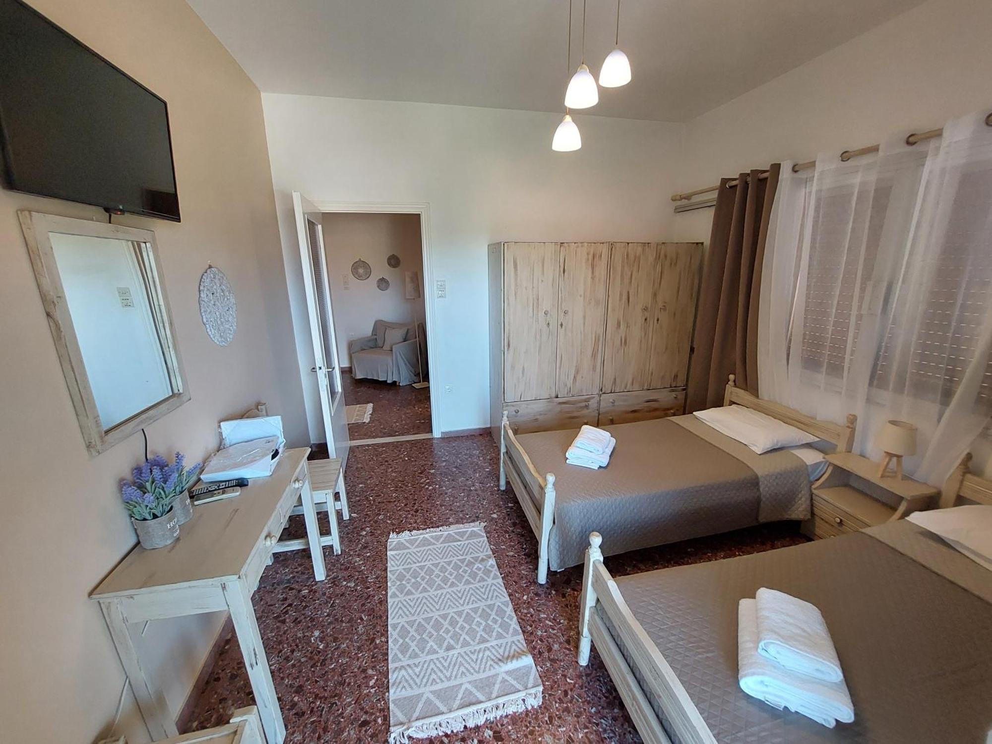 Lourantos Studios & Apartments Vathy  Dış mekan fotoğraf